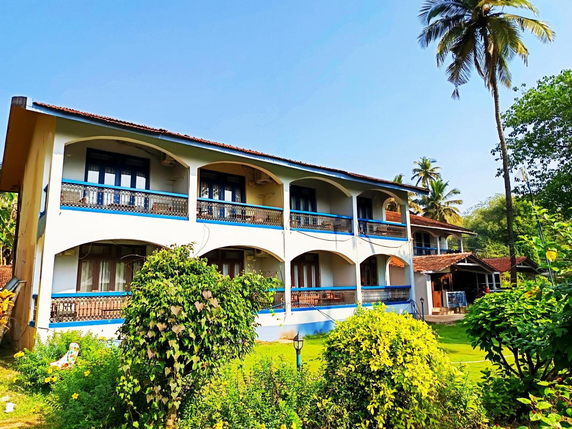 Carina Beach Resort Benaulim Exterior photo