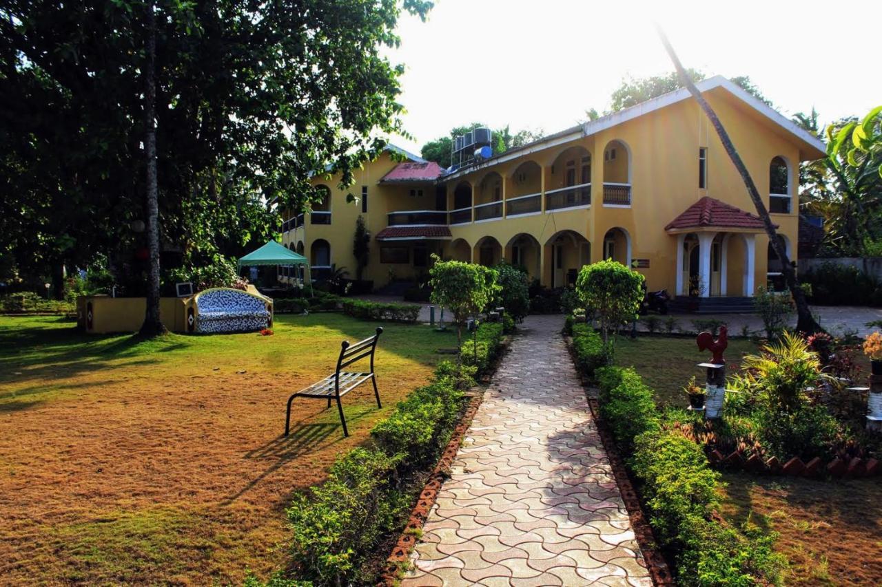 Carina Beach Resort Benaulim Exterior photo